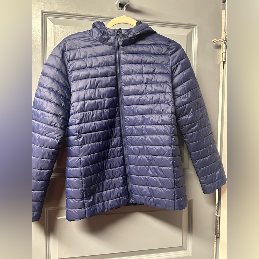 Lands End youth Primaloft navy blue hooded puffer jacket. Size XL ( 14H-16H). - Picture 7 of 8